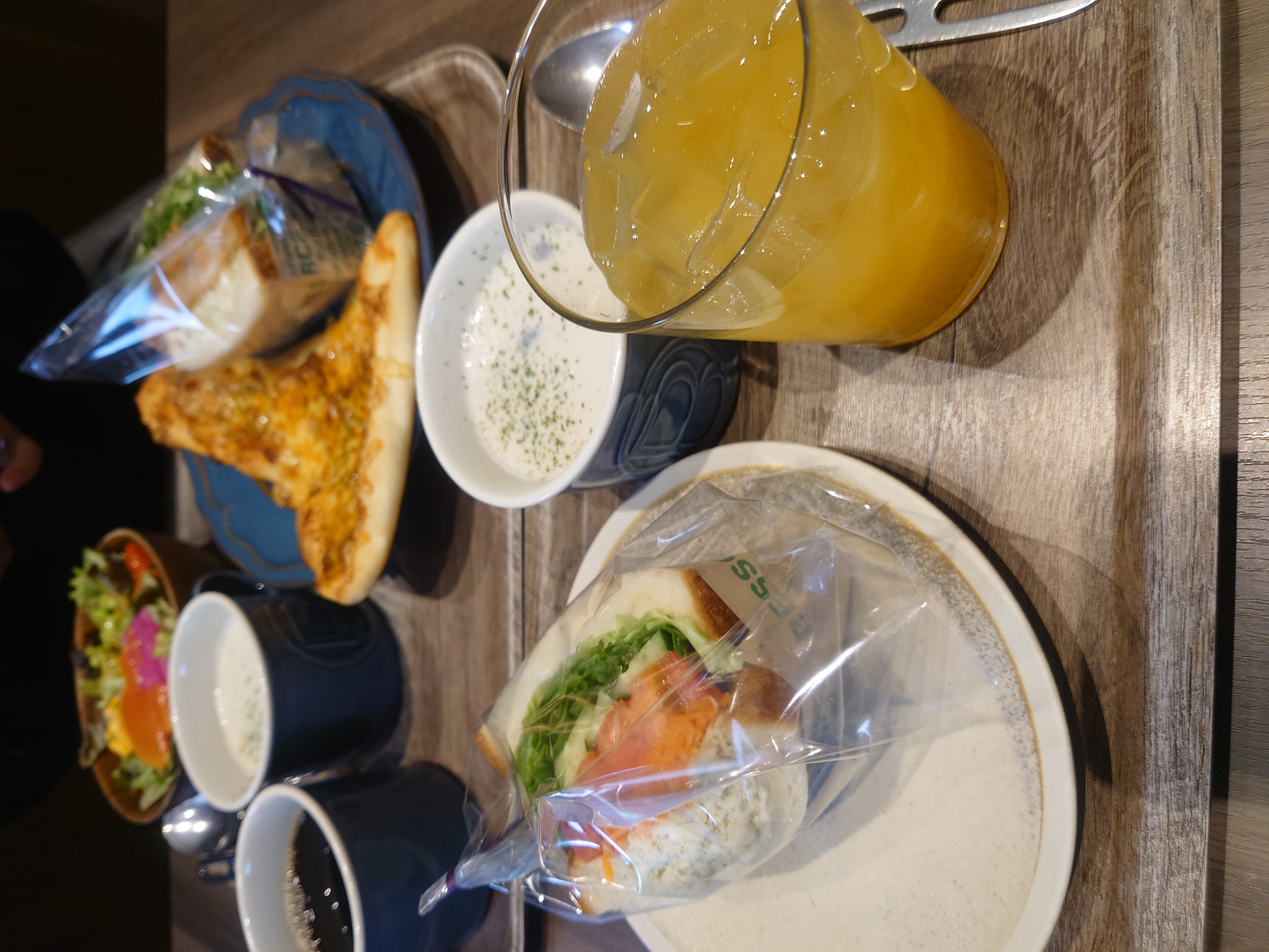 R baker水戸店で優雅な昼食を楽しむ