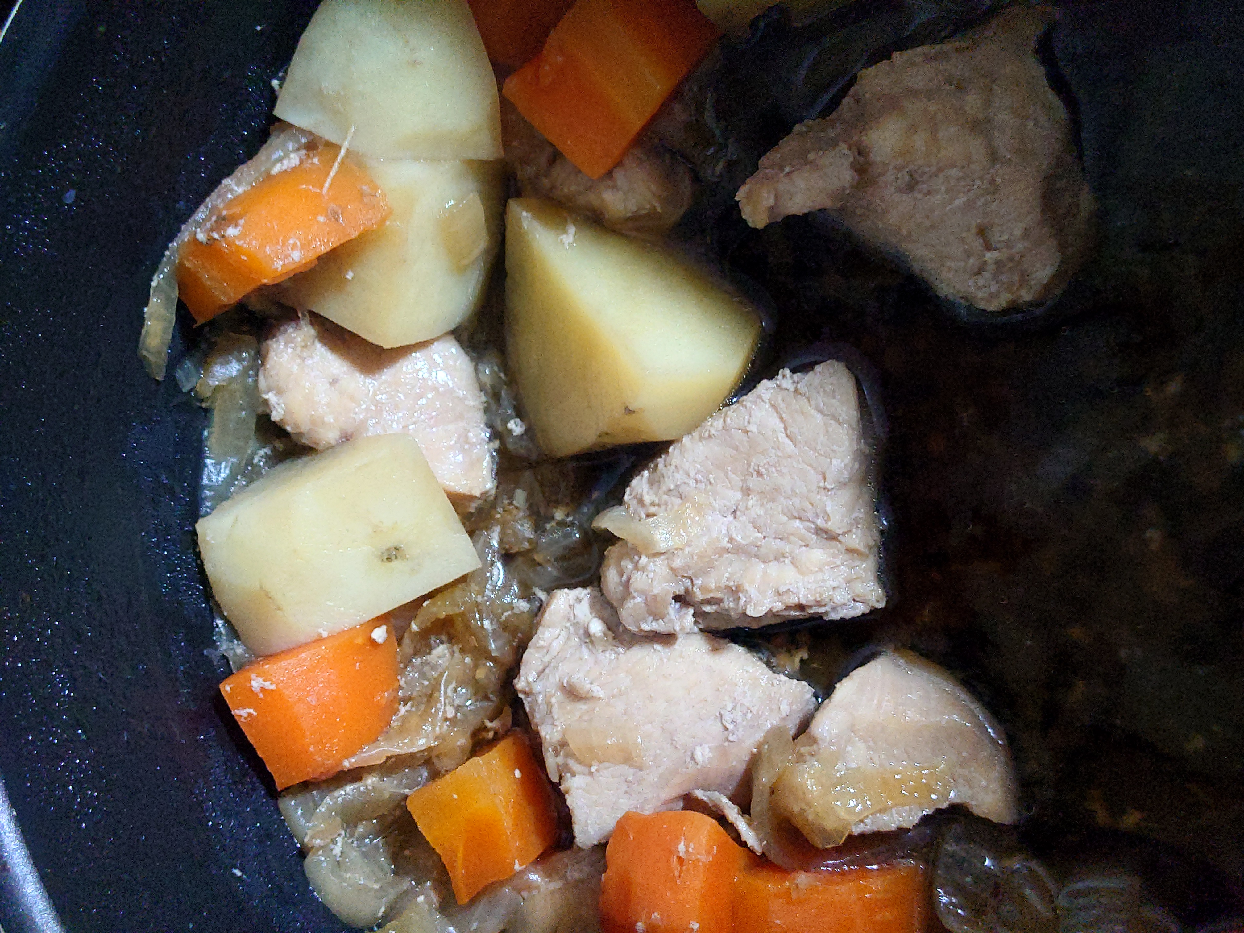 完成した肉じゃが